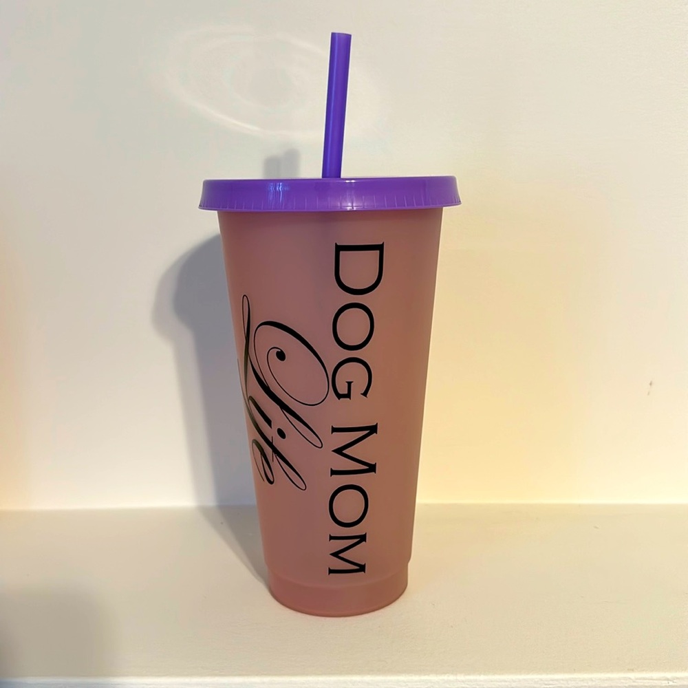 “Dog Mom Life” Manna Cup - Color Changing